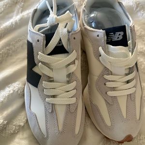 I love these they’re just too big for me.